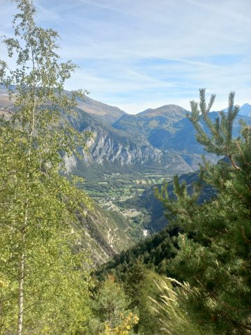 vue sur plaine de bourg d’Oisans