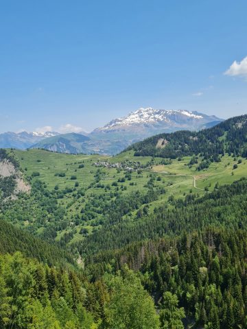 Vue sur Villard-Reymond