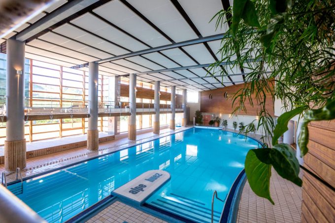 Piscine couverte_Alpe d&rsquo;Huez